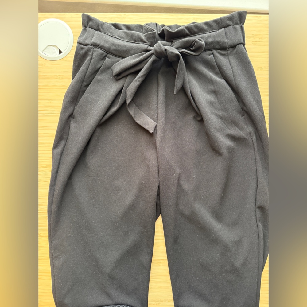 everlane High-Waist Tie-Waist Black Paperbag Pants - Women